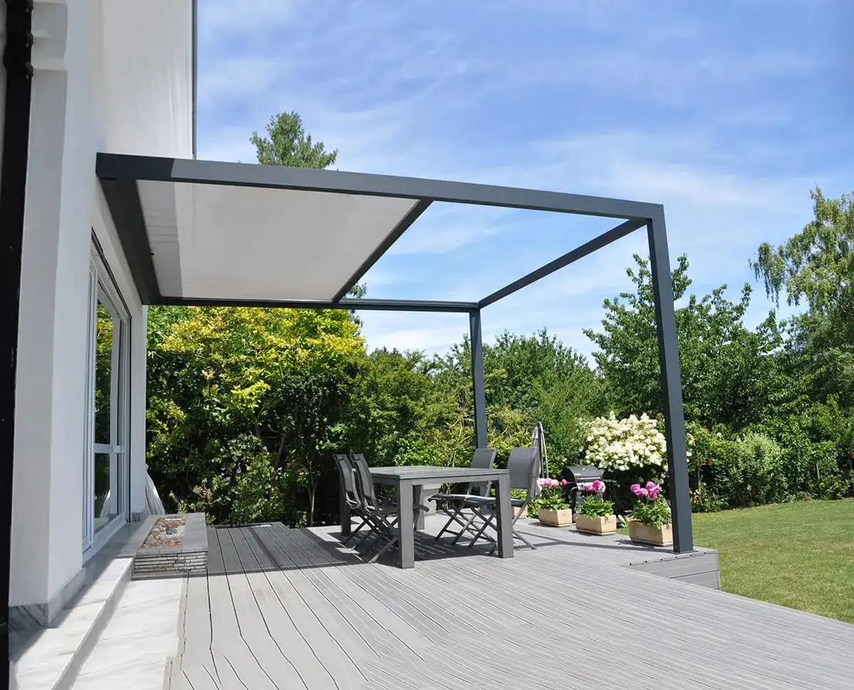 Store banne ou pergola — Atout Menuiserie
