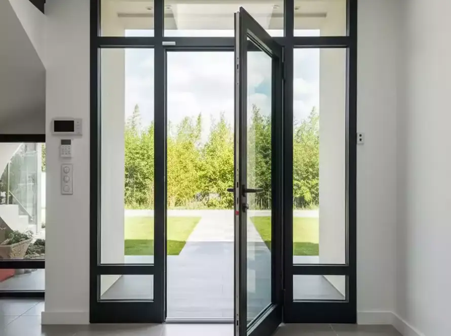 porte d'entrée vitrée maison