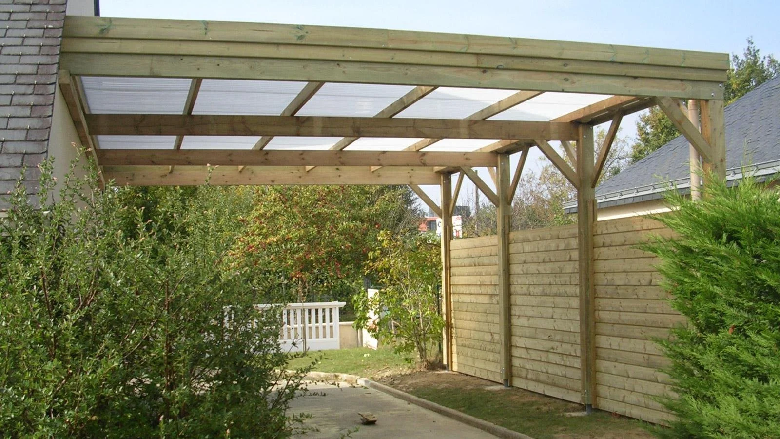 Prix d'un carport en 2026 — Atout Menuiserie