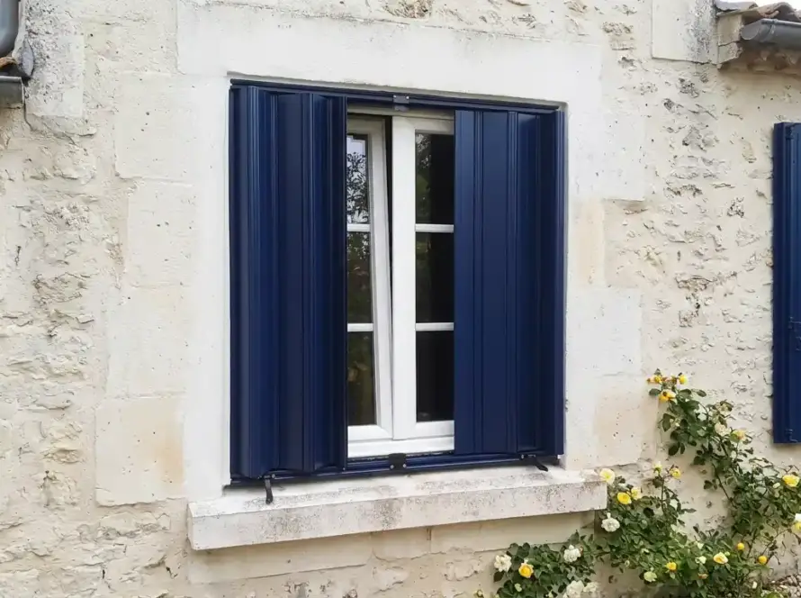 Volet sur mesure — Atout Menuiserie (Eure)